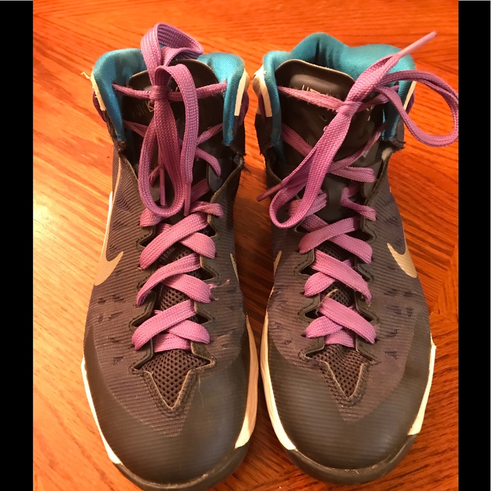 Nike hyper quickness size 9 basketball shoes
